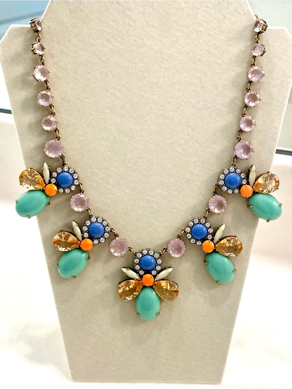 J Crew Bug Beetle Cicada Statement Necklace Mint Blue Pink Orange Gold Bib - Picture 4 of 7